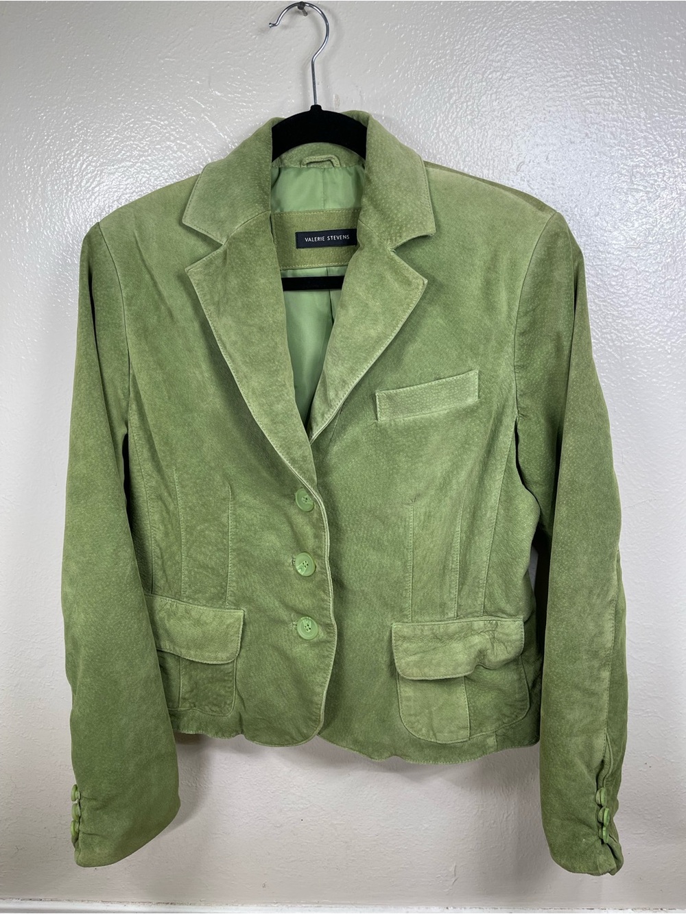 Valerie Steven’s Green Leather jacket